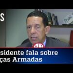José Maria Trindade: Bolsonaro mostra dentes e músculos para Biden