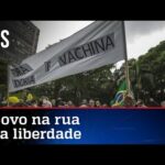 Grupo faz protesto contra Doria e vacinação na marra