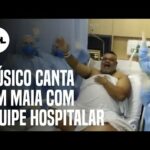 Covid-19: Músico recuperado canta com equipe médica em hospital em SP