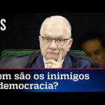 Fachin diz que a democracia está sob ataque