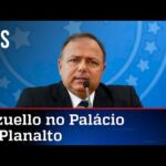 Pazuello é nomeado para cargo no Palácio e se aproxima ainda mais de Bolsonaro
