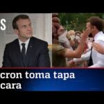 Macron leva tapa no rosto durante viagem ao sul da França; veja vídeo