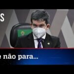Randolfe Rodrigues quer criar nova CPI contra Bolsonaro