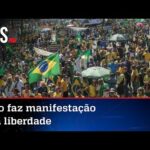 Ato na Paulista pela liberdade reúne multidão e tem críticas ao STF