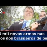 Bolsonaro amplia acesso às armas e número de assassinatos despenca no Brasil