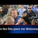 Bolsonaro é recebido por multidão em Maceió e exalta liberdade