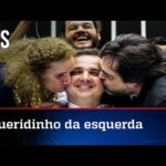 Pacheco ganha beijo de Jandira Feghali após derrubar veto de Bolsonaro