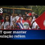 MST tumultua entrega de títulos de propriedade no Pará