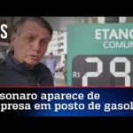 Bolsonaro vai a posto de combustível e denuncia: PT não queria gasolina mais barata