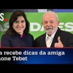Simone Tebet sugere a Lula esconder o vermelho durante a campanha