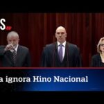 Lula bebe água e não canta o Hino Nacional durante diplomação no TSE